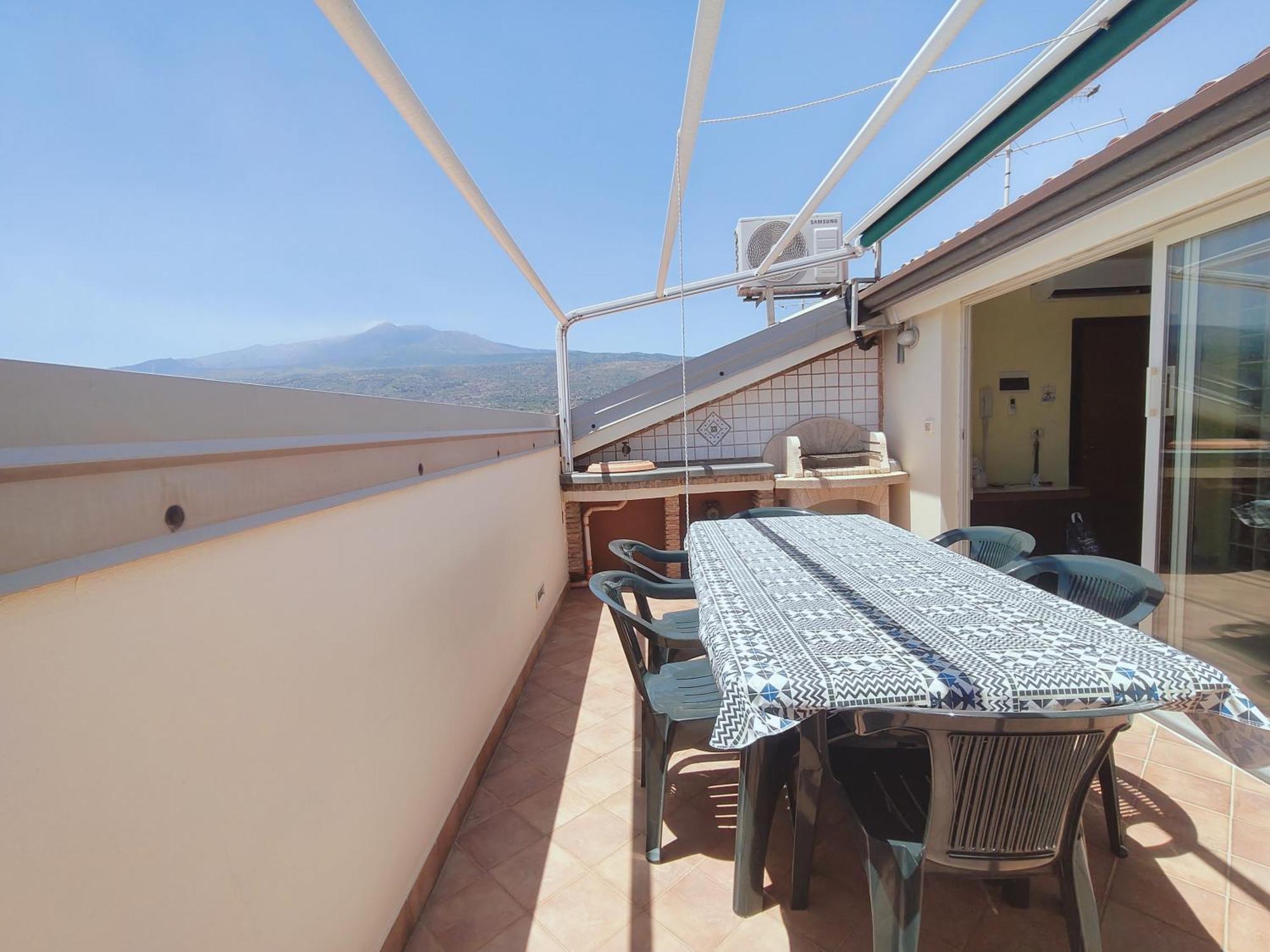 Ferienwohnung Sicilia, Mansarda Le Due Terrazze Mascali Exterior foto